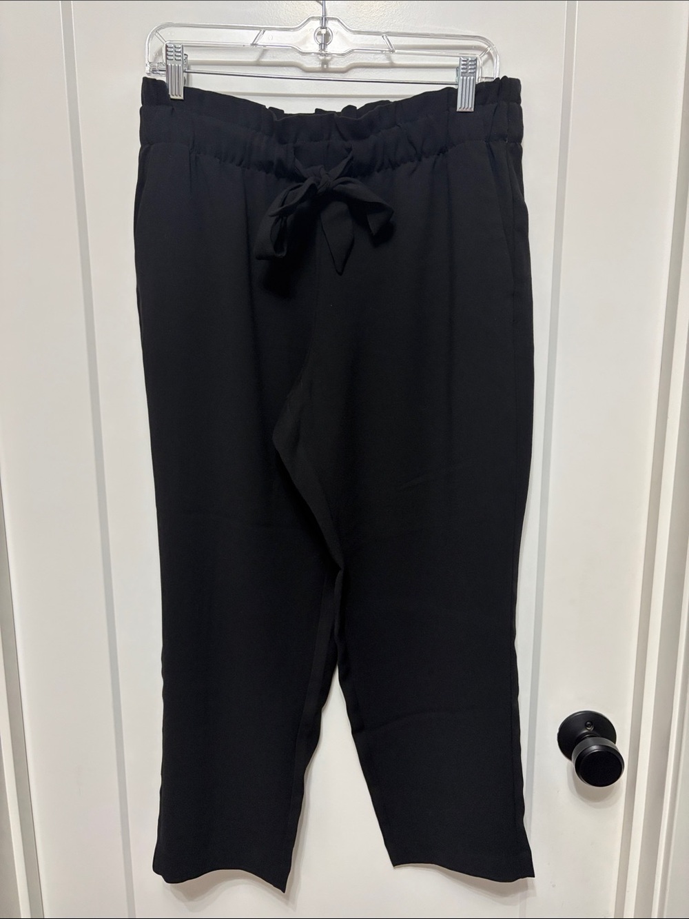 LOFT Petite Black Elastic Waist Cropped Pants